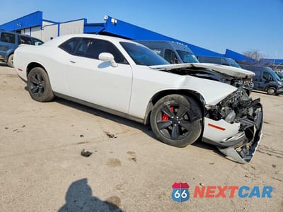 Czwarte zdjęcie samochodu z boku: 2015 DODGE CHALLENGER SXT VIN:2C3CDZAG2FH764023 - miniatura