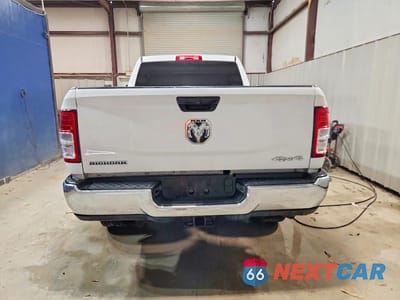 Zdjęcie 6 z 12 samochodu: 2023 RAM 2500 BIG HORN VIN:3C6UR5DL4PG654084 - miniatura