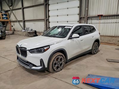 2025 BMW X1 WBX73EF09S5334577 - główne zdjęcie licytacji z USA - miniatura