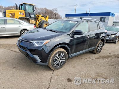 2017 TOYOTA RAV4 LE 2T3BFREV2HW645658 - główne zdjęcie licytacji z USA - miniatura