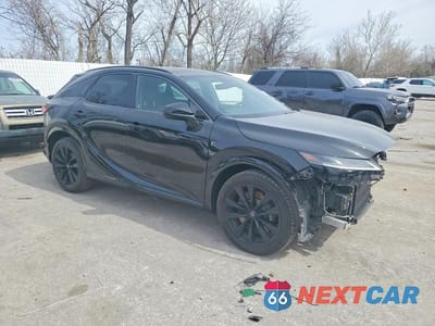 Czwarte zdjęcie samochodu z boku: 2023 LEXUS RX 500H F SPORT PERFORMANCE VIN:2T2BCMEA6PC009855 - miniatura