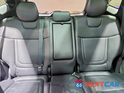 Zdjęcie 10 z 12 samochodu: 2023 HYUNDAI TUCSON LIMITED VIN:5NMJECAE1PH201529 - miniatura