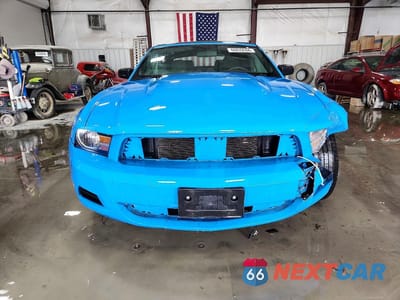 Piąte zdjęcie samochodu w środku: 2012 FORD MUSTANG VIN:1ZVBP8EM1C5218452 - miniatura