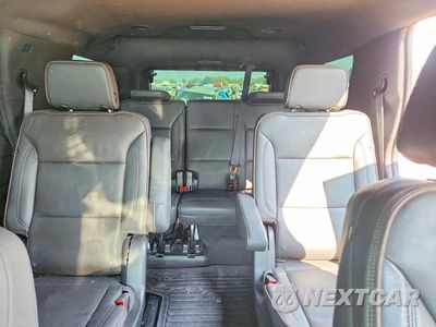 Zdjęcie 10 z 12 samochodu: 2023 CHEVROLET TAHOE C1500 HIGH COUNTRY VIN:1GNSCTKL7PR475070 - miniatura