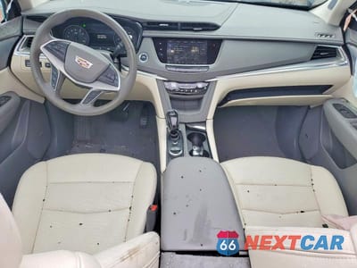 Zdjęcie 8 z 12 samochodu: 2026 CADILLAC XT5 PREMIUM LUXURY VIN:1GYKNDRS3TZ102764 - miniatura