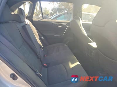 Zdjęcie 11 z 12 samochodu: 2022 TOYOTA RAV4 HYBRID SE VIN:JTM16RFVXND048728 - miniatura