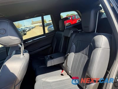 Zdjęcie 11 z 14 samochodu: 2017 MERCEDES-BENZ GLS 450 4MATIC VIN:4JGDF6EE9HA837080 - miniatura