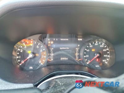 Zdjęcie 9 z 12 samochodu: 2025 JEEP COMPASS LATITUDE VIN:3C4NJDBN2ST569943 - miniatura