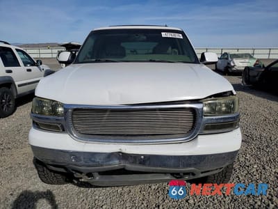 Piąte zdjęcie samochodu w środku: 2002 GMC YUKON VIN:1GKEK13T62R206387 - miniatura