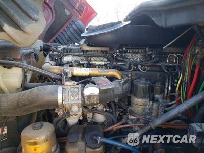 Zdjęcie 7 z 10 samochodu: 2011 FREIGHTLINER CASCADIA TRUCK CAB AND CHASSIS VIN:1FUJGLDR6BLAV6676 - miniatura