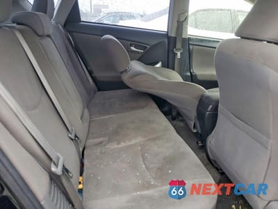Zdjęcie 10 z 12 samochodu: 2013 TOYOTA PRIUS TWO VIN:JTDKN3DU4D0343005 - miniatura