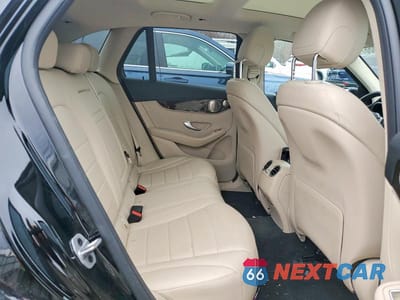 Zdjęcie 10 z 12 samochodu: 2021 MERCEDES-BENZ GLC 300 4MATIC VIN:W1N0G8EBXMF992924 - miniatura