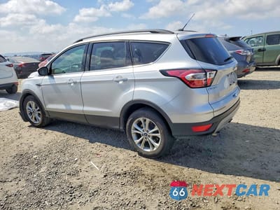 Drugie zdjęcie samochodu z przodu: 2017 FORD ESCAPE SE VIN:1FMCU0GD1HUB56834 - miniatura