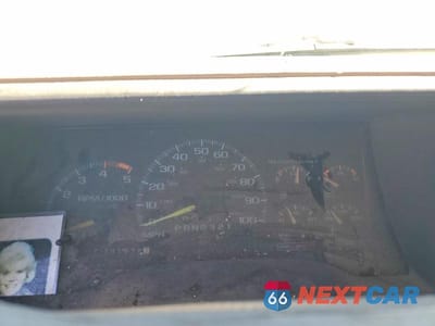 Zdjęcie 9 z 13 samochodu: 1995 GMC YUKON VIN:1GKEK13K6SJ765007 - miniatura