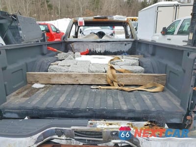 Zdjęcie 10 z 12 samochodu: 2005 GMC SIERRA K2500 HEAVY DUTY VIN:1GTHK24U45E137538 - miniatura