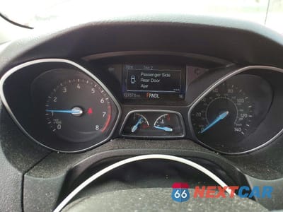 Zdjęcie 9 z 12 samochodu: 2016 FORD FOCUS SE VIN:1FADP3K24GL235173 - miniatura