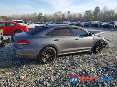 Trzecie zdjęcie samochodu z tyłu: 2021 VOLKSWAGEN PASSAT S VIN:1VWAA7A33MC012132 - miniatura