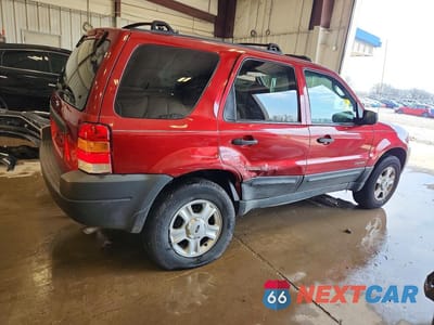 Trzecie zdjęcie samochodu z tyłu: 2004 FORD ESCAPE XLT VIN:1FMYU03104DA04992 - miniatura