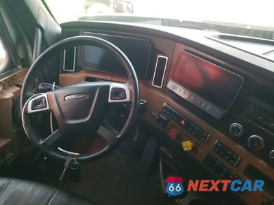 Zdjęcie 9 z 10 samochodu: 2023 FREIGLINER CASCADIA 126 VIN:3AKJHHDR9PSUH7273 - miniatura