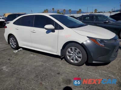 Czwarte zdjęcie samochodu z boku: 2022 TOYOTA COROLLA LE VIN:JTDEPMAE3N3022776 - miniatura