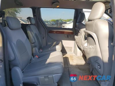 Zdjęcie 11 z 12 samochodu: 2005 CHRYSLER TOWN & COUNTRY LIMITED VIN:2C8GP64L45R165594 - miniatura