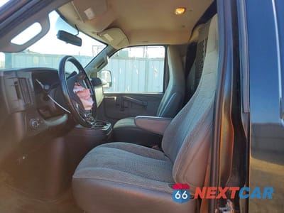 Zdjęcie 7 z 12 samochodu: 2018 CHEVROLET EXPRESS 2500 CARGO DELIVERY VAN VIN:1GCWGAFP3J1336429 - miniatura