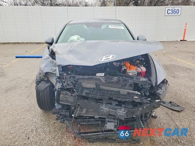 Piąte zdjęcie samochodu w środku: 2024 HYUNDAI SONATA HYBRID SEL VIN:KMHL34JJ0RA094239 - miniatura