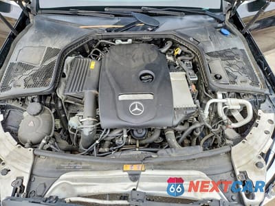 Zdjęcie 11 z 13 samochodu: 2018 MERCEDES-BENZ C 300 4MATIC VIN:55SWF4KB2JU267060 - miniatura