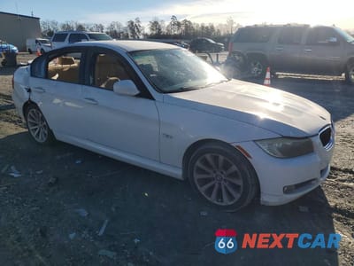 Czwarte zdjęcie samochodu z boku: 2011 BMW 328 I VIN:WBAPH7G58BNM54839 - miniatura
