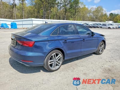 Trzecie zdjęcie samochodu z tyłu: 2018 AUDI A3 PREMIUM VIN:WAUAUGFF8J1004691 - miniatura