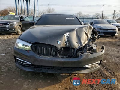 Piąte zdjęcie samochodu w środku: 2019 BMW 540 XI VIN:WBAJE7C52KWW18844 - miniatura