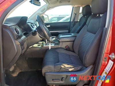 Zdjęcie 7 z 12 samochodu: 2018 TOYOTA TUNDRA SR5 VIN:5TFDY5F15JX697827 - miniatura