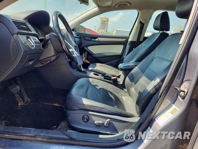 Zdjęcie 7 z 12 samochodu: 2014 VOLKSWAGEN PASSAT S VIN:1VWAS7A3XEC024955 - miniatura