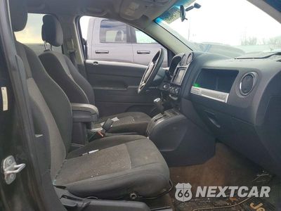 Zdjęcie 7 z 12 samochodu: 2014 JEEP COMPASS SPORT VIN:1C4NJCBA2ED796941 - miniatura