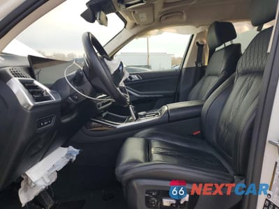 Zdjęcie 7 z 13 samochodu: 2025 BMW X7 XDRIVE40I VIN:5UX23EM02S9X95637 - miniatura