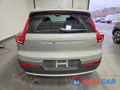 Zdjęcie 6 z 12 samochodu: 2025 VOLVO XC40 PLUS VIN:YV4L12UE6S2600778 - miniatura