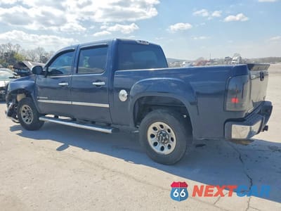 Drugie zdjęcie samochodu z przodu: 2007 GMC NEW SIERRA C1500 VIN:2GTEC13C371574860 - miniatura