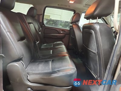 Zdjęcie 11 z 13 samochodu: 2012 CHEVROLET SUBURBAN K1500 LTZ VIN:1GNSKKE70CR193892 - miniatura