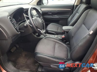 Zdjęcie 7 z 13 samochodu: 2015 MITSUBISHI OUTLANDER SE VIN:JA4AZ3A31FZ007266 - miniatura