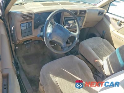 Zdjęcie 8 z 12 samochodu: 1997 CHEVROLET S TRUCK S10 VIN:1GCCS1942VK133454 - miniatura