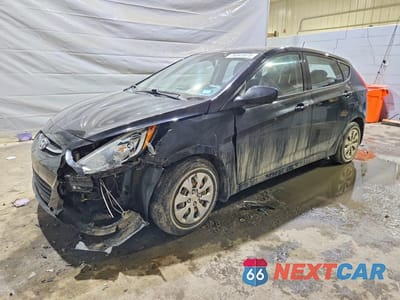 2015 HYUNDAI ACCENT KMHCT5AE2FU226257 - główne zdjęcie licytacji z USA - miniatura