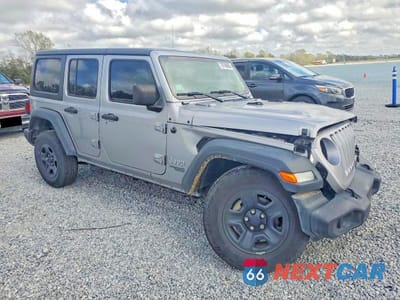 Czwarte zdjęcie samochodu z boku: 2018 JEEP WRANGLER UNLIMITED SPORT VIN:1C4HJXDG2JW141294 - miniatura