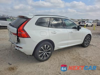 Trzecie zdjęcie samochodu z tyłu: 2024 VOLVO XC60 CORE VIN:YV4L12RK5R1823652 - miniatura
