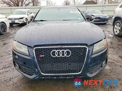 Piąte zdjęcie samochodu w środku: 2009 AUDI S5 QUATTRO VIN:WAURV78T39A054350 - miniatura