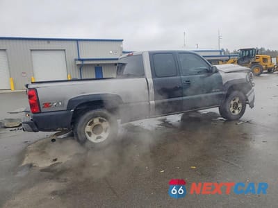 Trzecie zdjęcie samochodu z tyłu: 2006 CHEVROLET SILVERADO K1500 VIN:1GCEK19B46Z194501 - miniatura