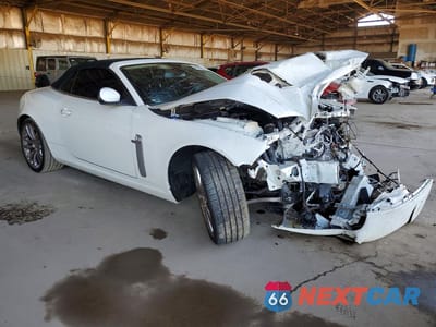 Czwarte zdjęcie samochodu z boku: 2008 JAGUAR XKR VIN:SAJWA44C989B24508 - miniatura