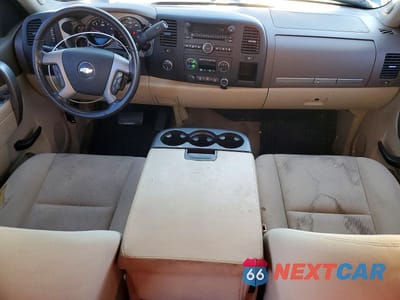 Zdjęcie 8 z 13 samochodu: 2012 CHEVROLET SILVERADO K1500 LT VIN:1GCPKSE70CF143641 - miniatura