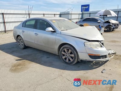 Czwarte zdjęcie samochodu z boku: 2007 VOLKSWAGEN PASSAT 2.0T VIN:WVWAK73C17P057600 - miniatura