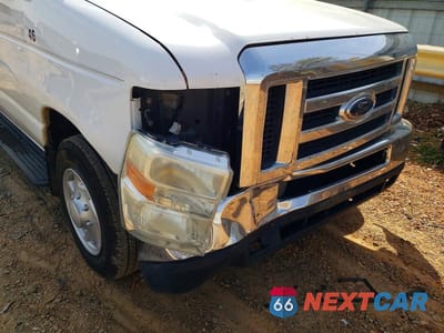 Zdjęcie 9 z 10 samochodu: 2009 FORD ECONOLINE E350 SUPER DUTY WAGON VIN:1FBNE31L59DA59024 - miniatura