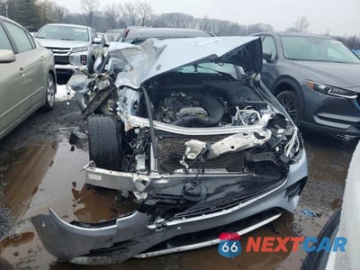 Piąte zdjęcie samochodu w środku: 2021 MERCEDES-BENZ E 350 4MATIC VIN:W1KZF8EB0MA876636 - miniatura